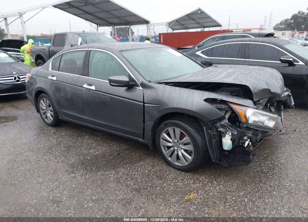 2011 HONDA ACCORD 3.5 EX-L VIN: 1HGCP3F81BA029836