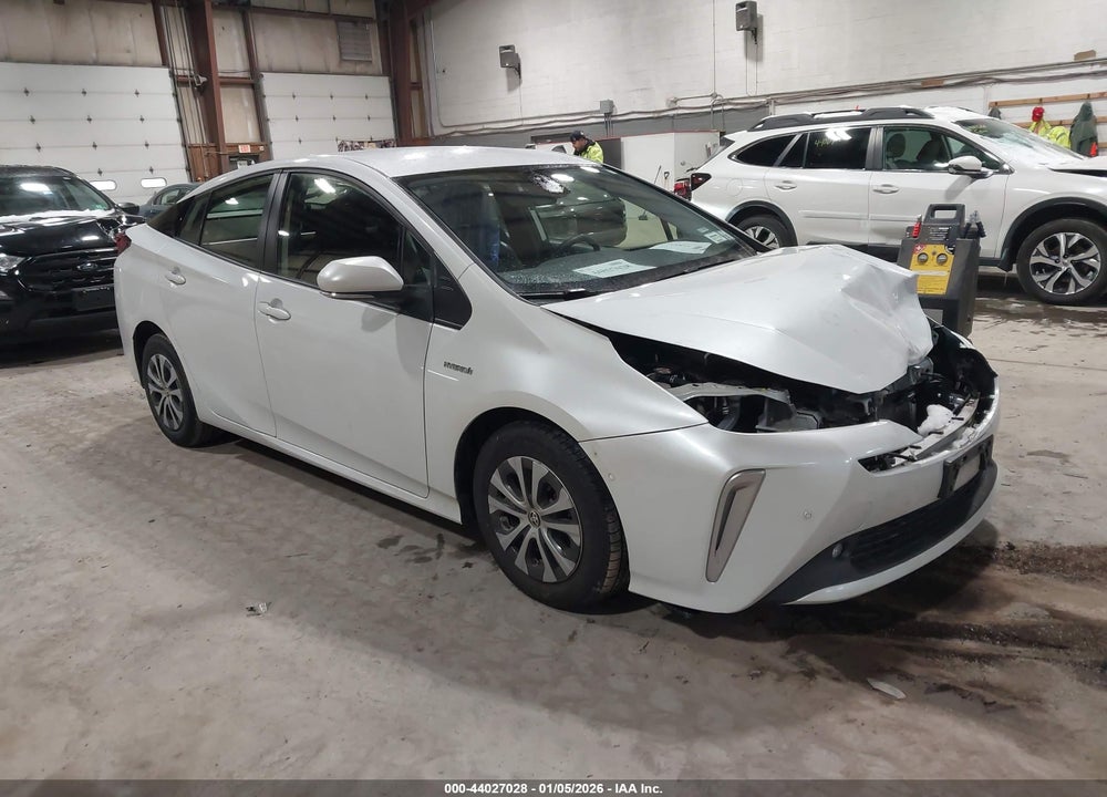 2022 TOYOTA PRIUS LE AWD-E VIN: JTDL9MFUXN3034537