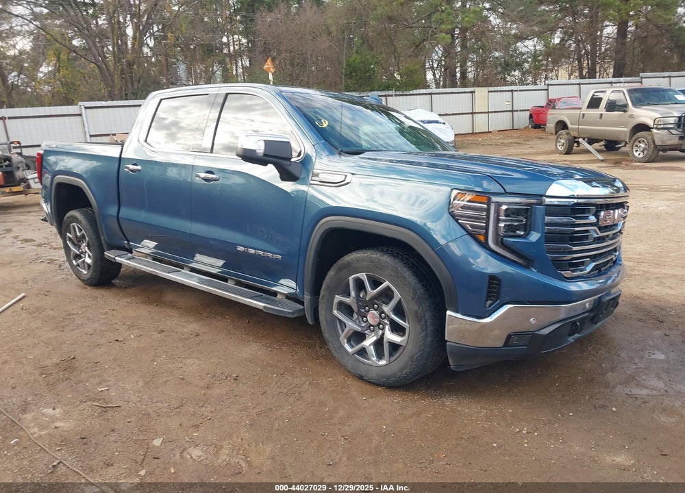 2024 GMC SIERRA 1500 4WD  SHORT BOX SLT VIN: 3GTUUDED3RG322861