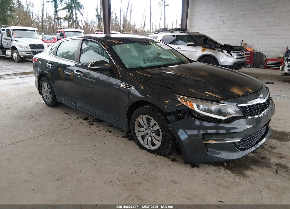 2016 KIA OPTIMA LX VIN: 5XXGT4L30GG023032