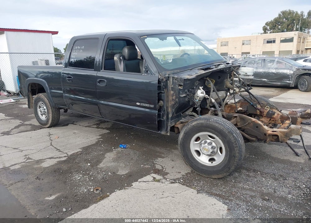 2004 CHEVROLET SILVERADO 2500HD WORK TRUCK VIN: 1GCHC23U14F142168