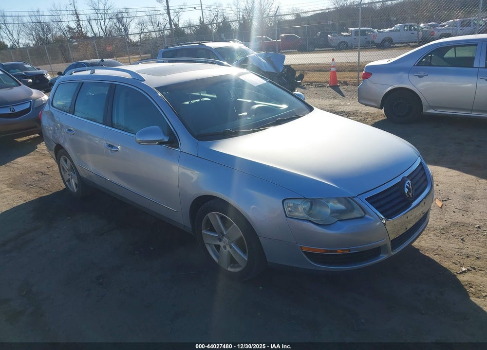 2009 VOLKSWAGEN PASSAT KOMFORT VIN: WVWXK73C99E079451