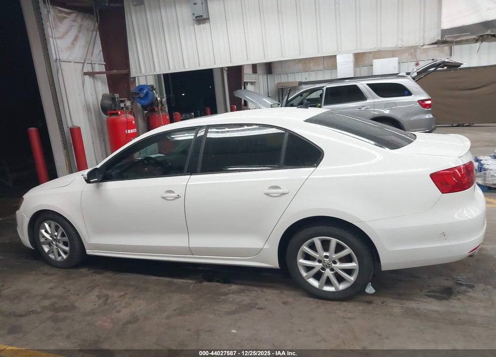 2012 VOLKSWAGEN JETTA 2.5L SE VIN: 3VWDP7AJ3CM342750