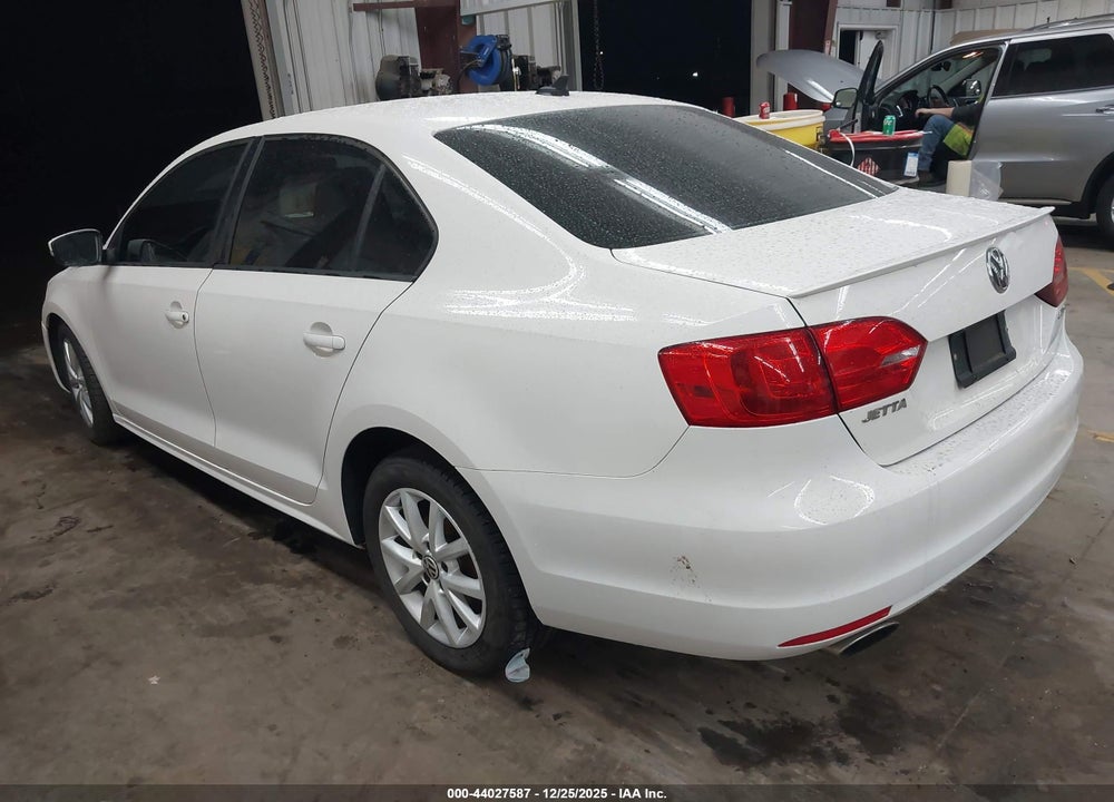 2012 VOLKSWAGEN JETTA 2.5L SE VIN: 3VWDP7AJ3CM342750