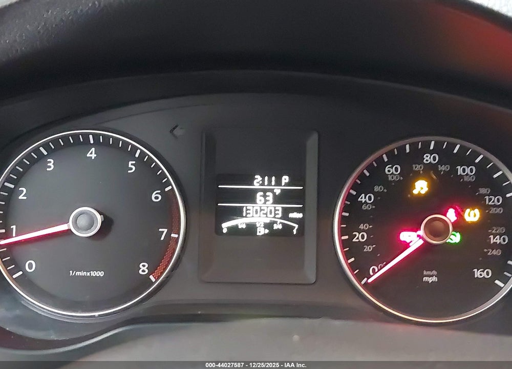 2012 VOLKSWAGEN JETTA 2.5L SE VIN: 3VWDP7AJ3CM342750