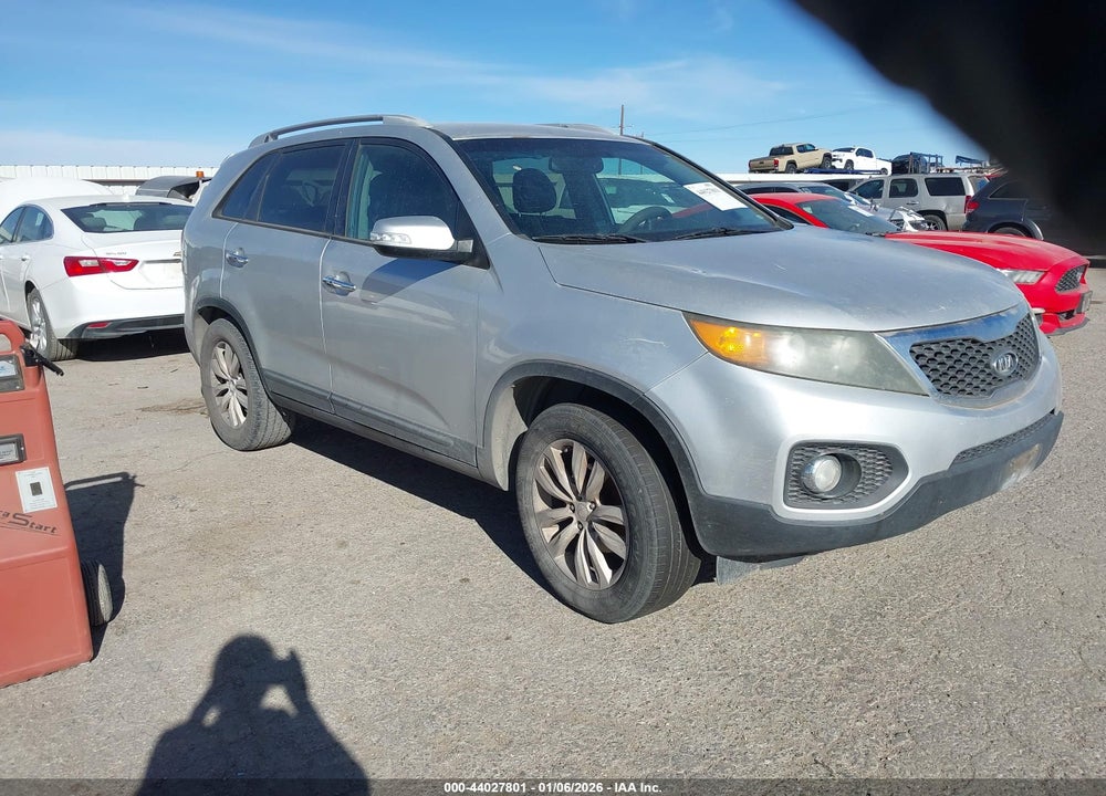 2011 KIA SORENTO EX VIN: 5XYKU3A13BG183686