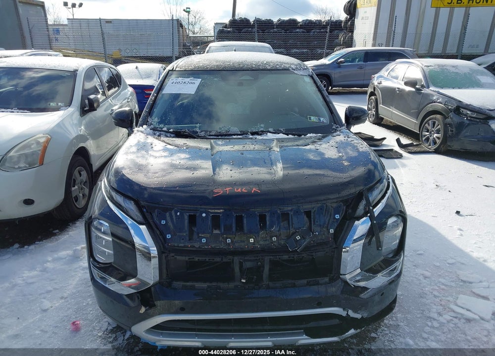 2024 MITSUBISHI OUTLANDER SE 2.5 2WD/SE BLACK EDITION S-AWC/SE BLACK EDITION W/PANO ROOF VIN: JA4J3VA82RZ068249