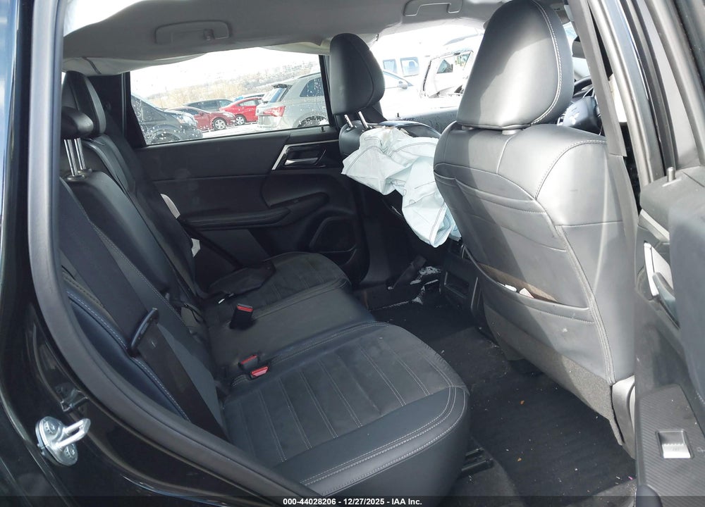 2024 MITSUBISHI OUTLANDER SE 2.5 2WD/SE BLACK EDITION S-AWC/SE BLACK EDITION W/PANO ROOF VIN: JA4J3VA82RZ068249