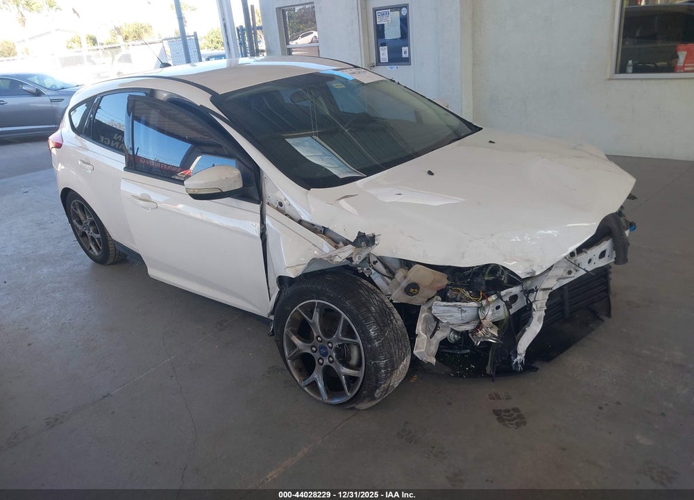 2014 FORD FOCUS SE VIN: 1FADP3K20EL180606