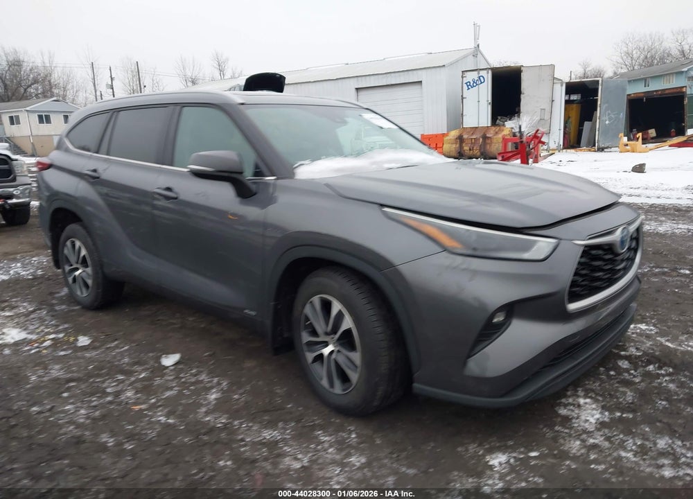 2024 TOYOTA HIGHLANDER HYBRID XLE VIN: 5TDKBRCHXRS608448