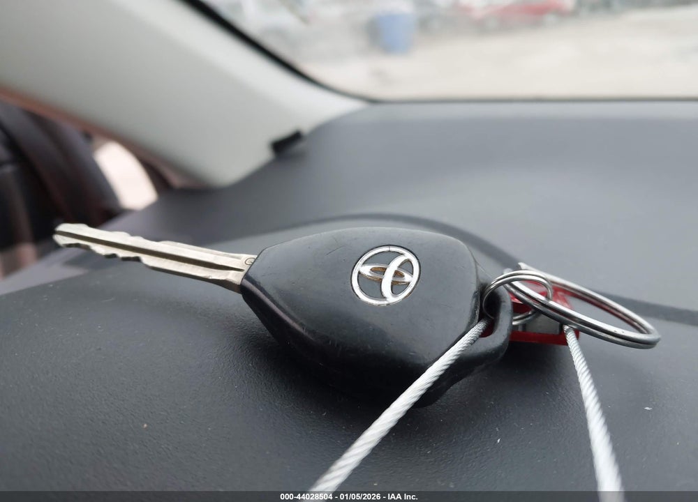 2011 TOYOTA COROLLA LE VIN: 2T1BU4EE4BC538735