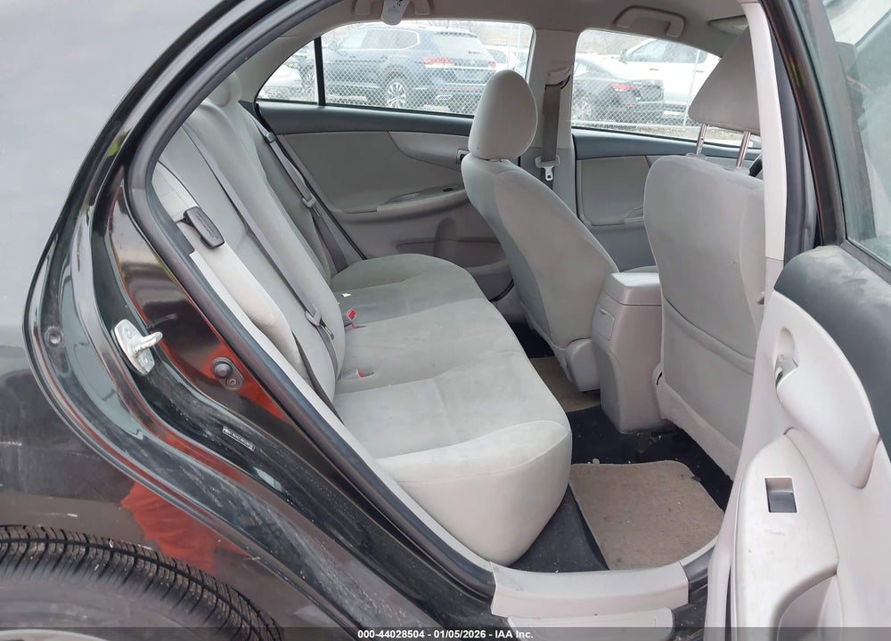 2011 TOYOTA COROLLA LE VIN: 2T1BU4EE4BC538735