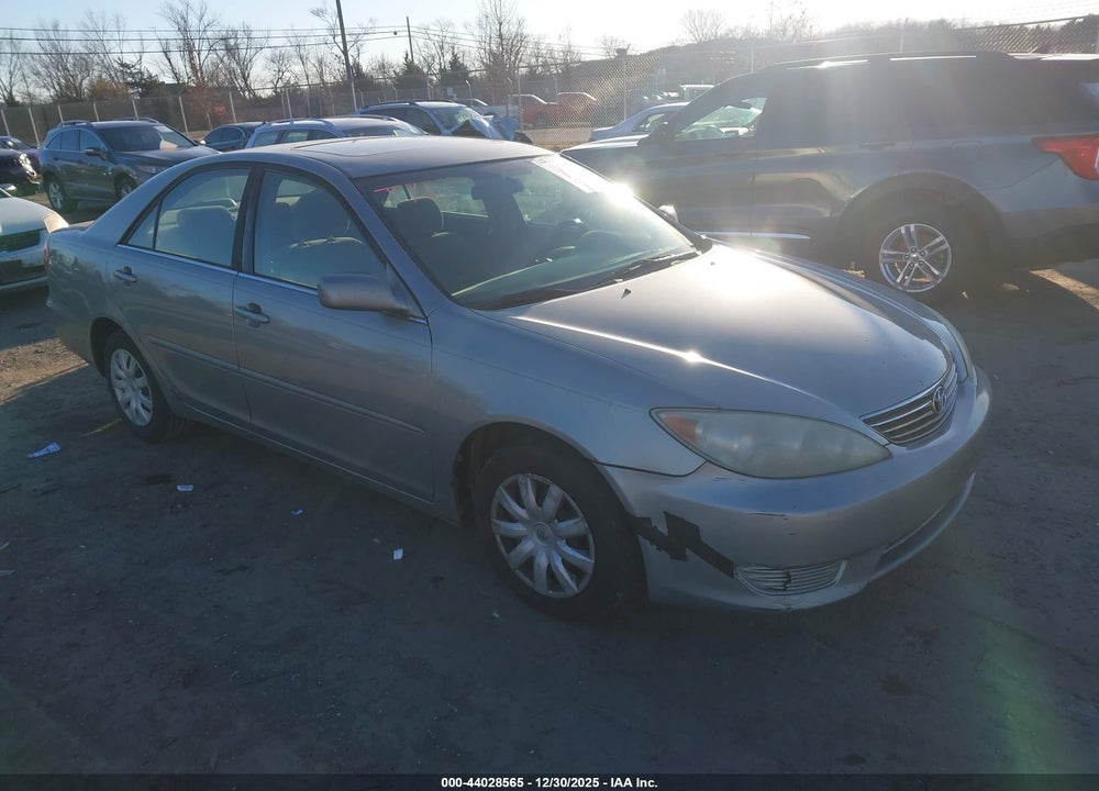 2005 TOYOTA CAMRY LE VIN: 4T1BE30K55U569175