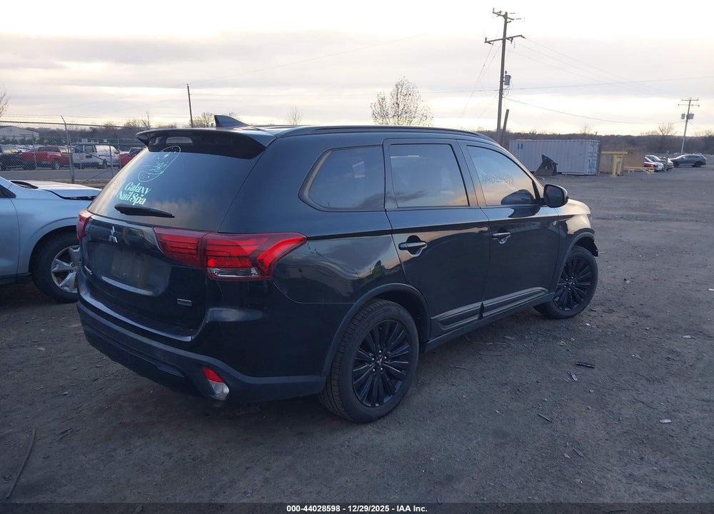 2020 MITSUBISHI OUTLANDER LE 2.4 VIN: JA4AD3A33LZ042627