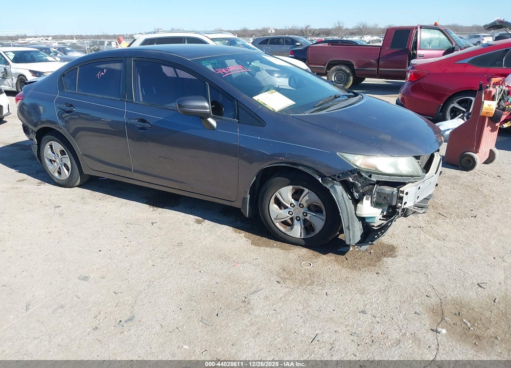 2014 HONDA CIVIC LX VIN: 19XFB2F52EE083237