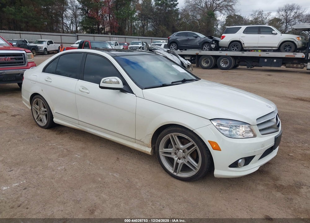 2008 MERCEDES-BENZ C 300 LUXURY/SPORT VIN: WDDGF54XX8R012879