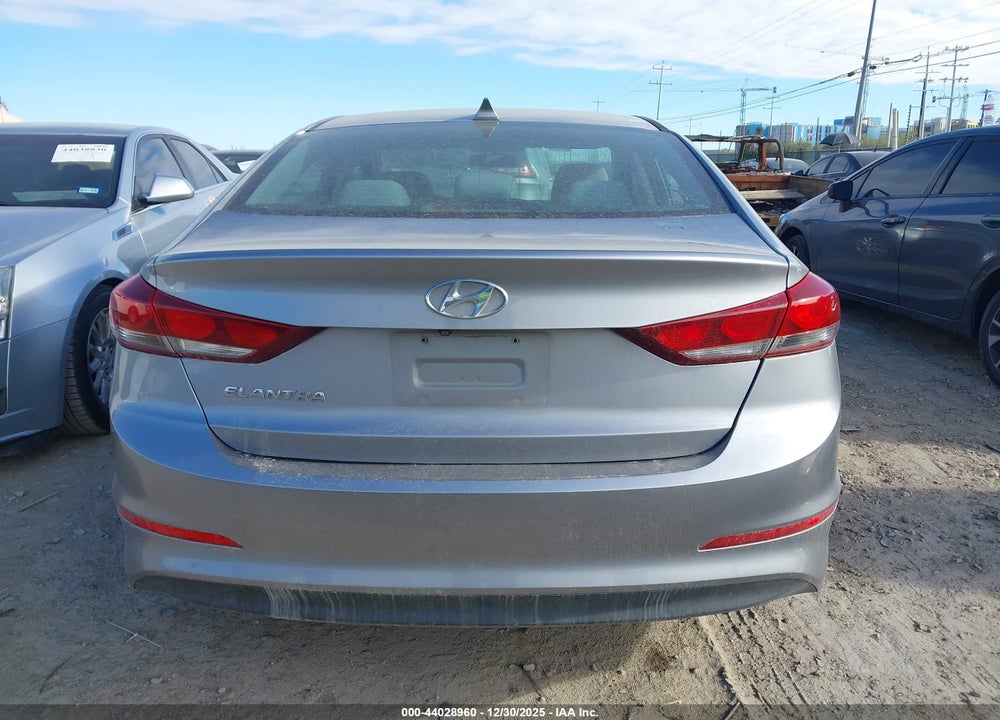 2017 HYUNDAI ELANTRA SE VIN: 5NPD84LF0HH088063
