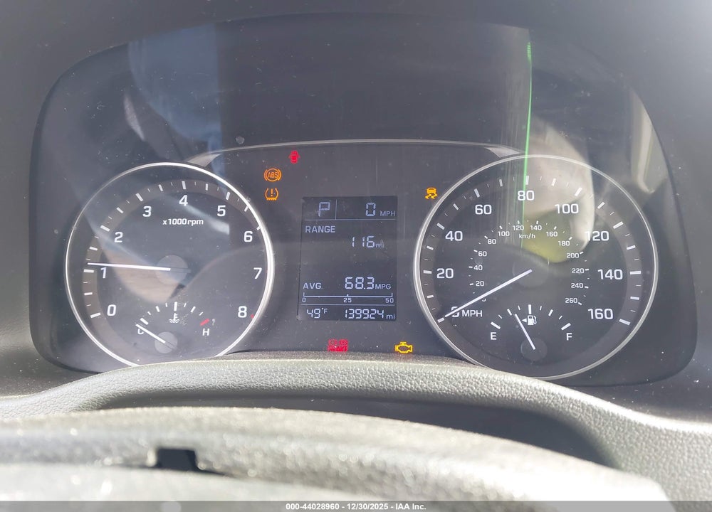 2017 HYUNDAI ELANTRA SE VIN: 5NPD84LF0HH088063
