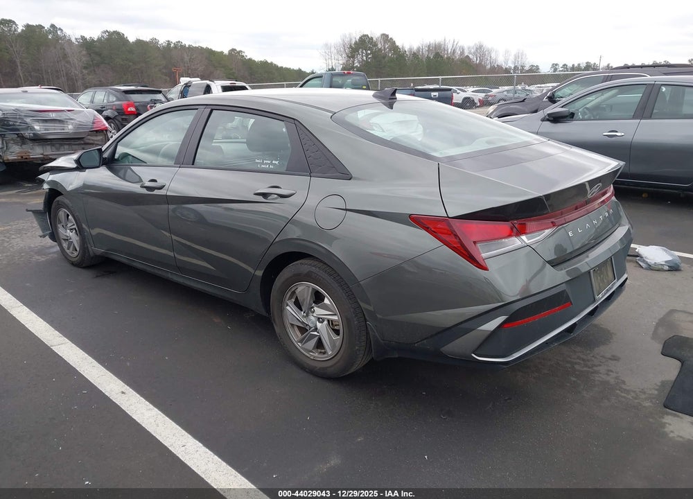 2024 HYUNDAI ELANTRA SE VIN: KMHLL4DG7RU798405