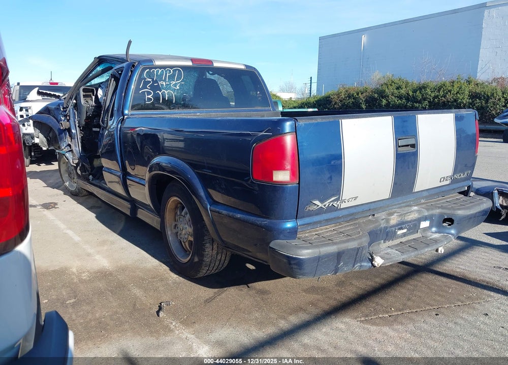 2002 CHEVROLET S-10 LS VIN: 1GCCS19W728173569