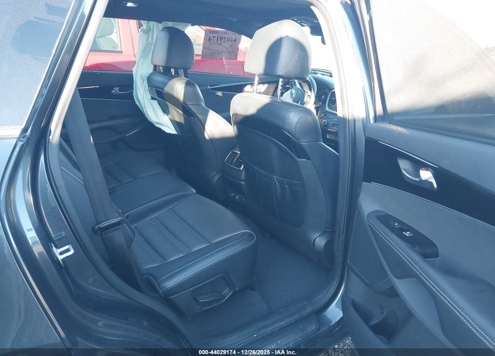 2019 KIA SORENTO 3.3L SXL VIN: 5XYPKDA59KG513433
