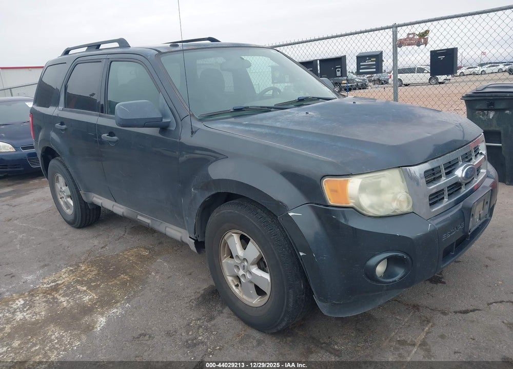 2009 FORD ESCAPE XLT VIN: 1FMCU93739KA52198