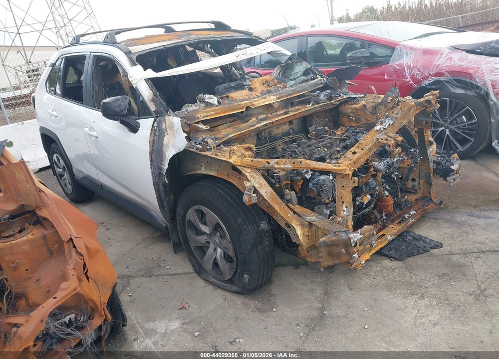 2021 TOYOTA RAV4 LE VIN: 2T3H1RFVXMC092244