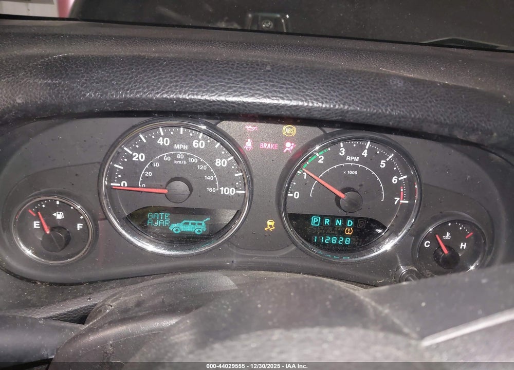 2014 JEEP WRANGLER UNLIMITED SPORT VIN: 1C4BJWDG5EL121113