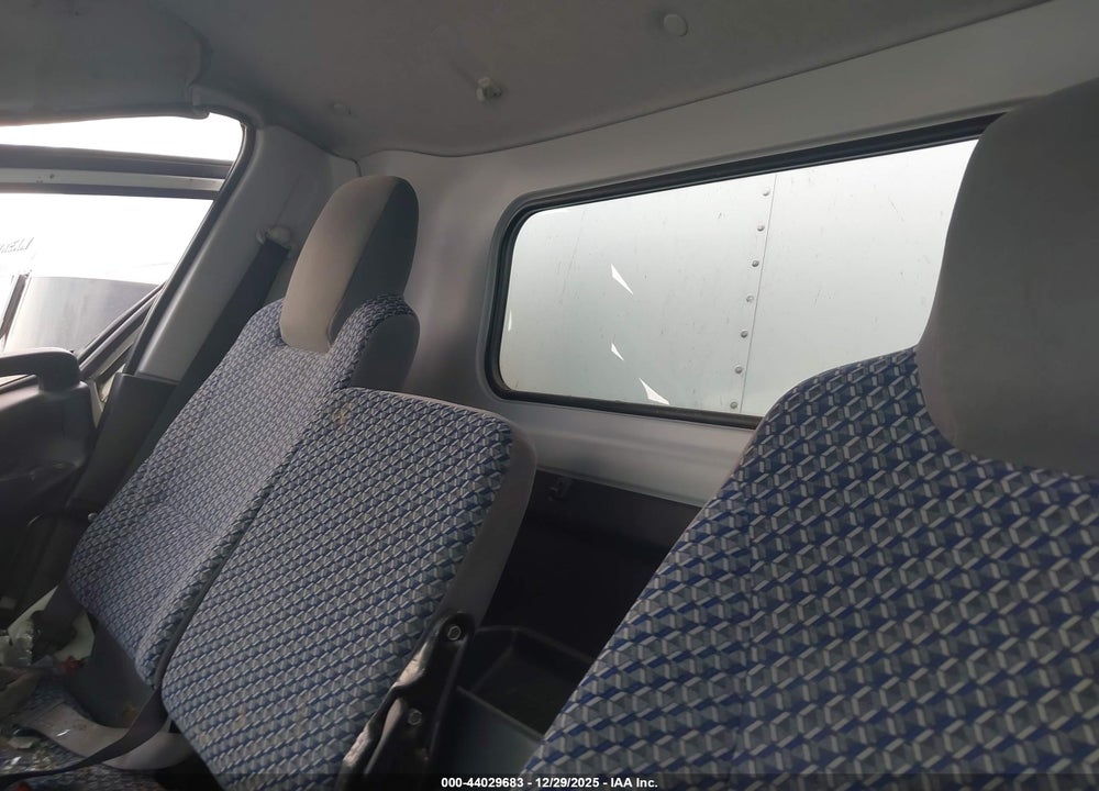 2023 ISUZU NPR HD VIN: 54DC4W1D7PS211129