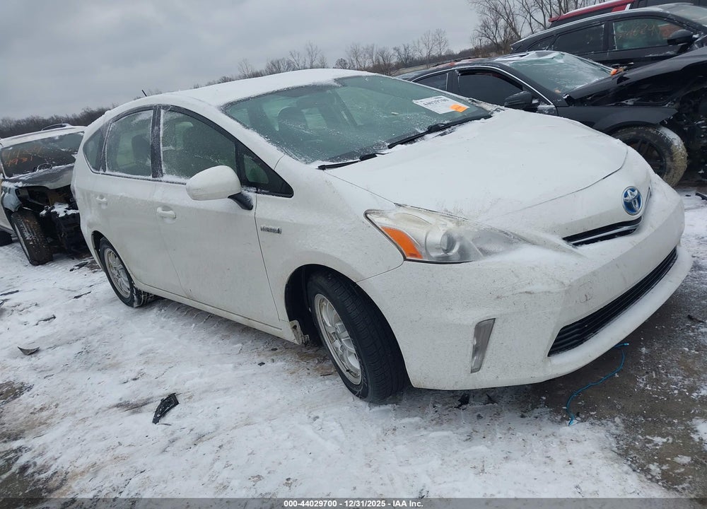 2014 TOYOTA PRIUS V THREE VIN: JTDZN3EU2EJ009922