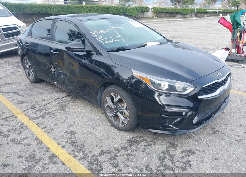 2019 KIA FORTE LXS VIN: 3KPF24AD5KE092746