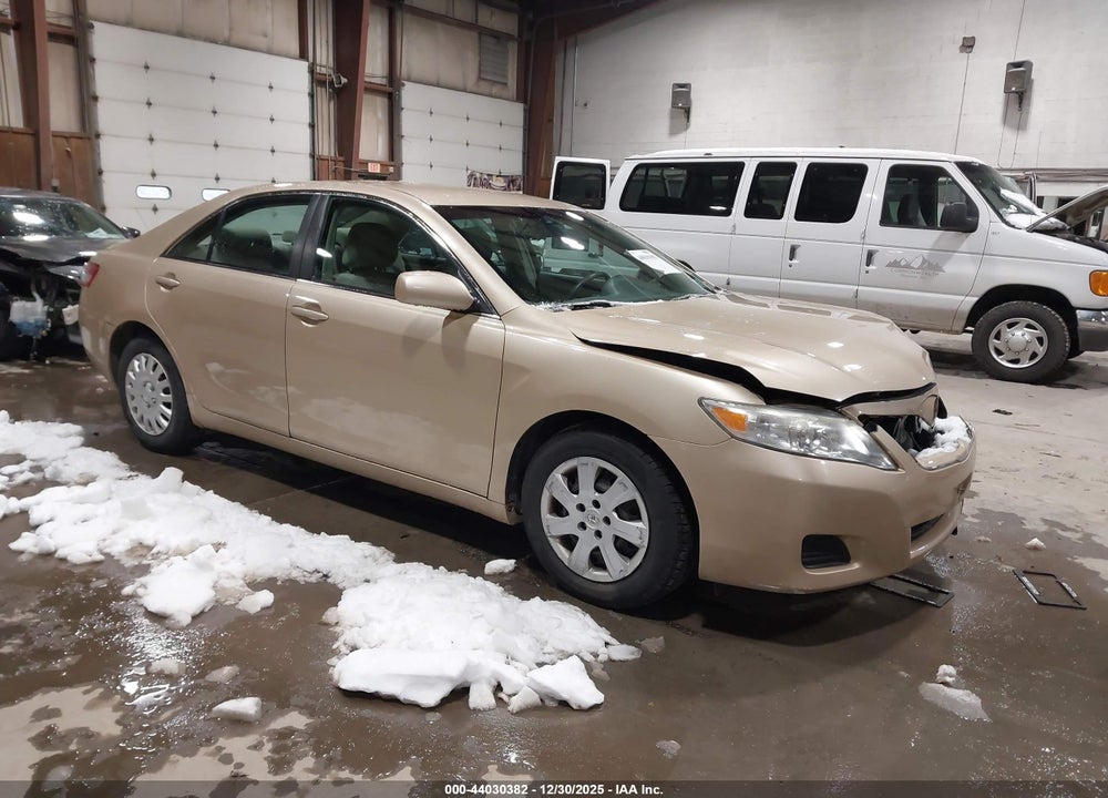 2011 TOYOTA CAMRY LE VIN: 4T1BF3EK3BU230674