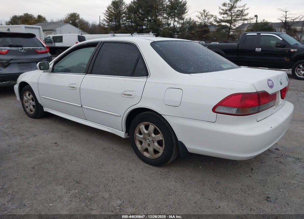 2001 HONDA ACCORD 2.3 EX VIN: 1HGCG66851A130345