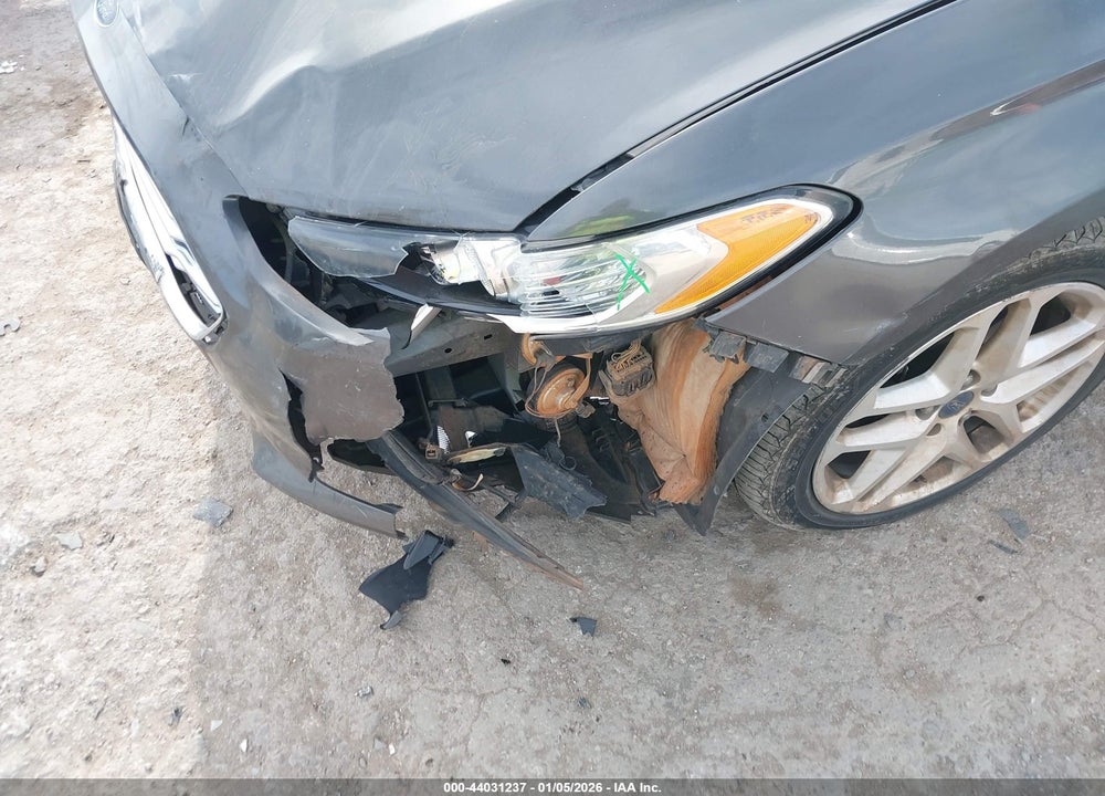 2015 FORD FUSION SE VIN: 3FA6P0H73FR198837