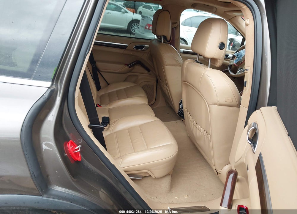 2013 PORSCHE CAYENNE TURBO VIN: WP1AC2A21DLA90690