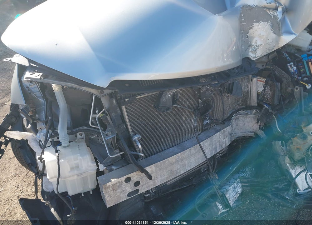 2019 TOYOTA HIGHLANDER XLE VIN: 5TDJZRFH3KS925870