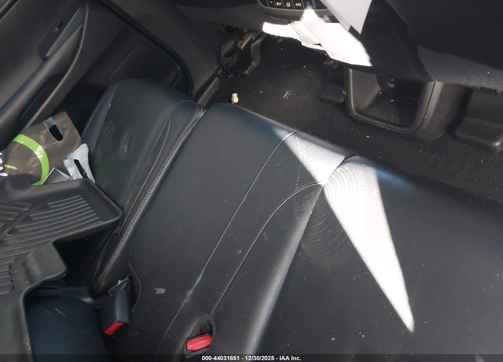 2019 TOYOTA HIGHLANDER XLE VIN: 5TDJZRFH3KS925870