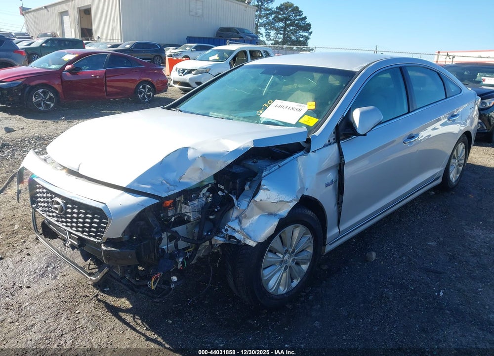 2016 HYUNDAI SONATA HYBRID SE VIN: KMHE24L14GA024877