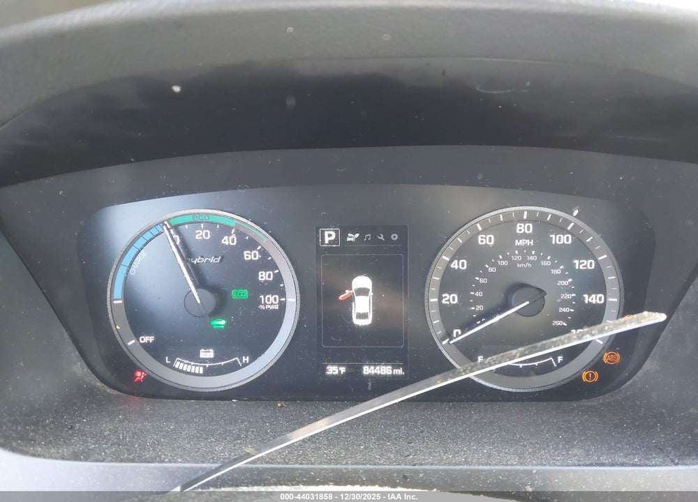 2016 HYUNDAI SONATA HYBRID SE VIN: KMHE24L14GA024877