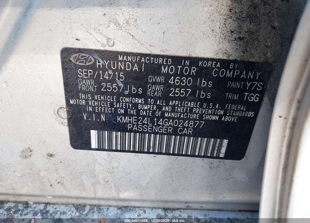 2016 HYUNDAI SONATA HYBRID SE VIN: KMHE24L14GA024877