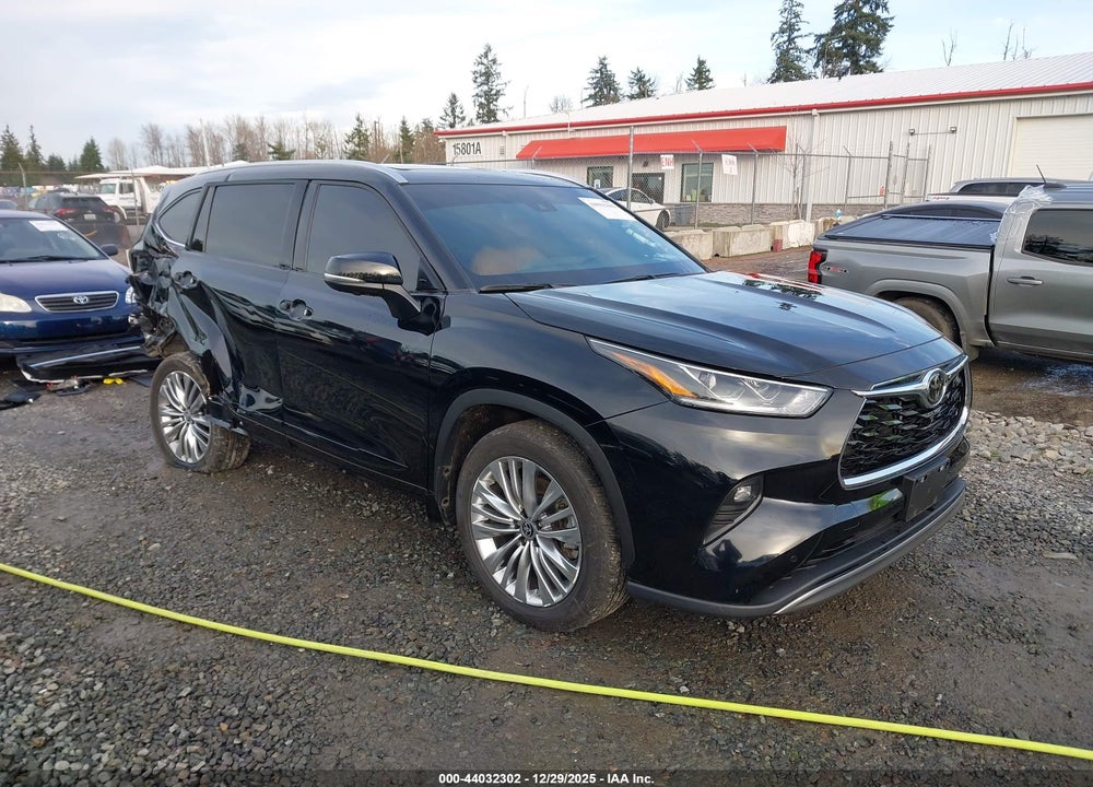 2023 TOYOTA HIGHLANDER PLATINUM VIN: 5TDKDRBH4PS038908