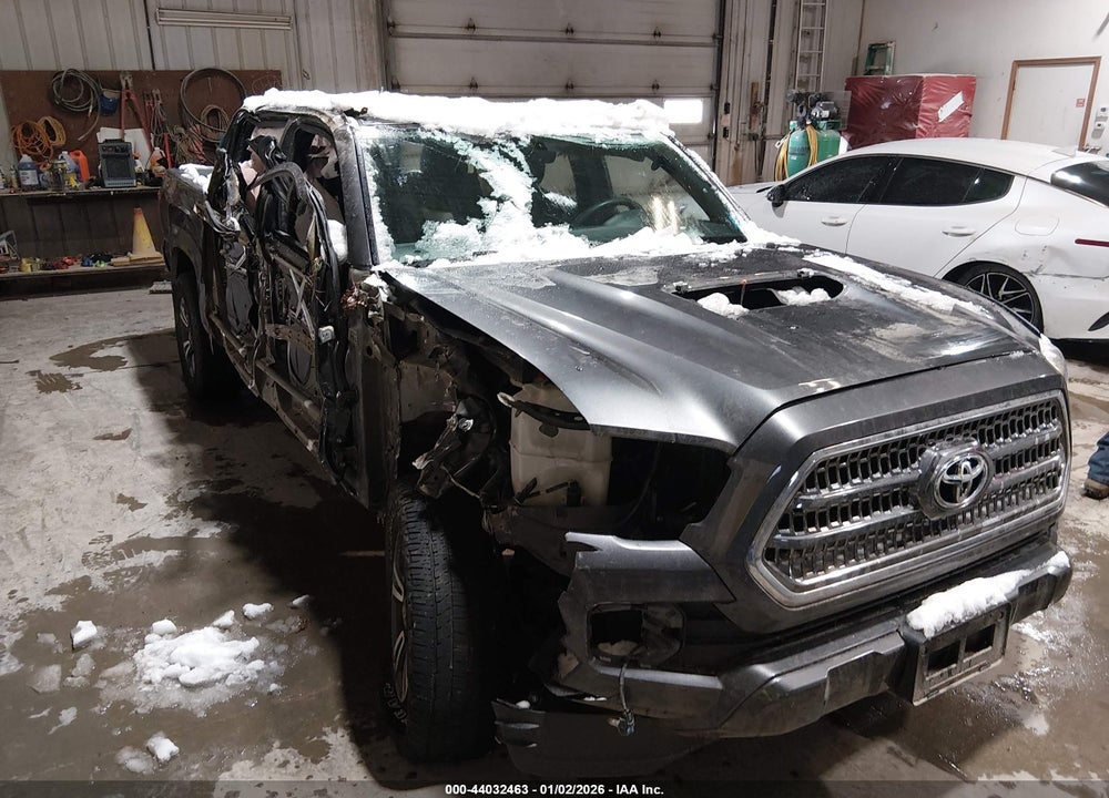 2017 TOYOTA TACOMA TRD SPORT VIN: 3TMCZ5AN4HM097559