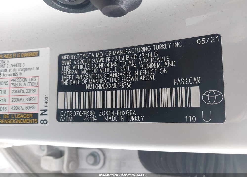2021 TOYOTA C-HR XLE VIN: NMTKHMBXXMR128766