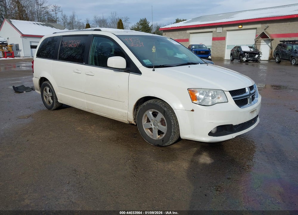 2011 DODGE GRAND CARAVAN CREW VIN: 2D4RN5DG6BR649925