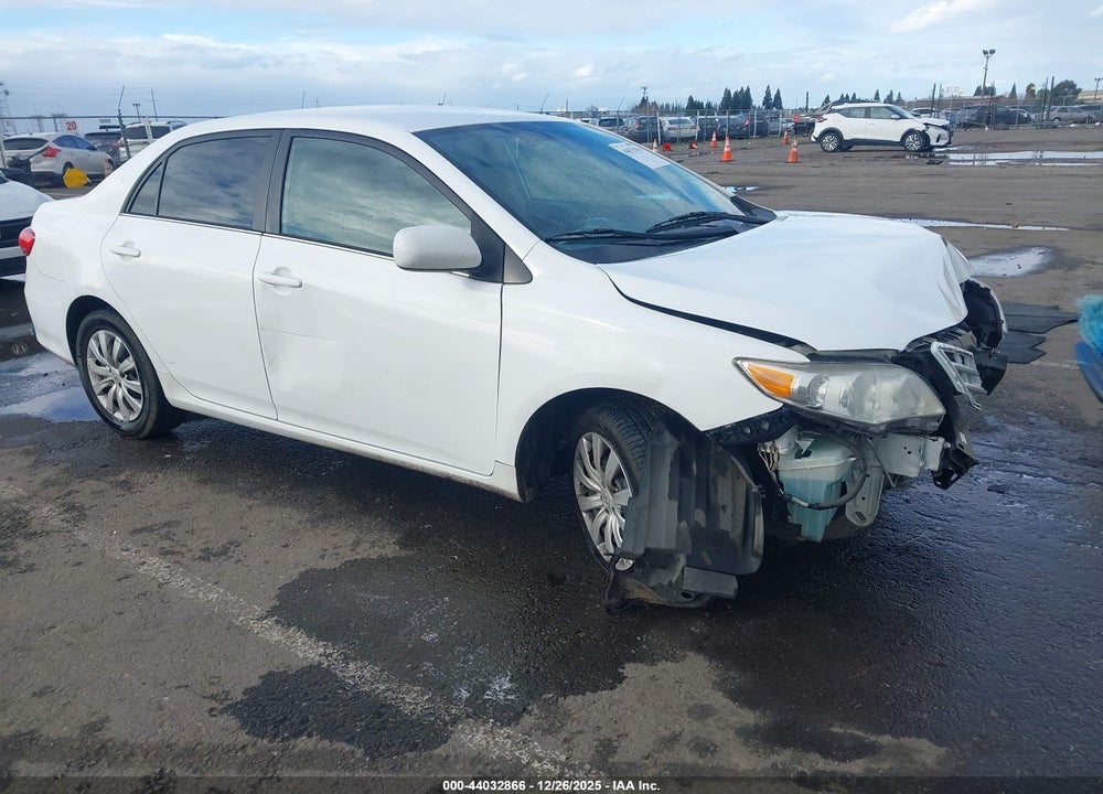 2013 TOYOTA COROLLA LE VIN: 2T1BU4EE5DC118503