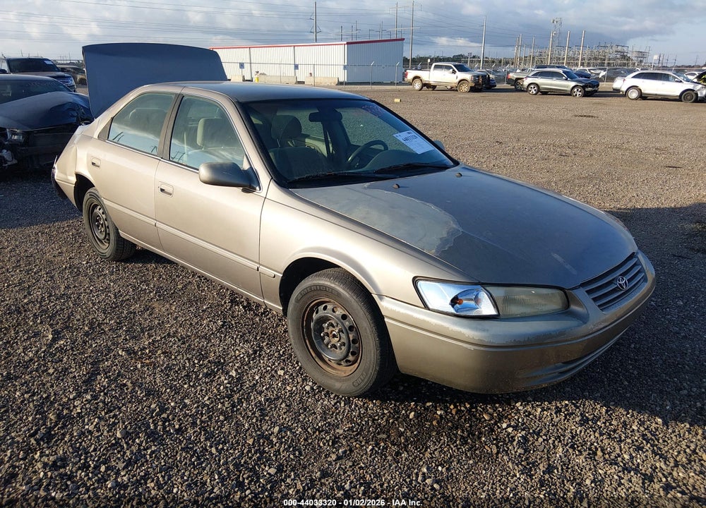 1999 TOYOTA CAMRY LE VIN: 4T1BG22K3XU418257