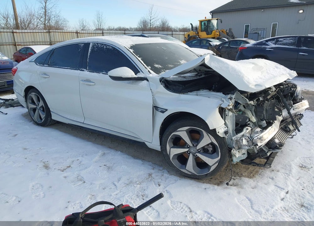 2018 HONDA ACCORD TOURING 2.0T VIN: 1HGCV2F90JA031228