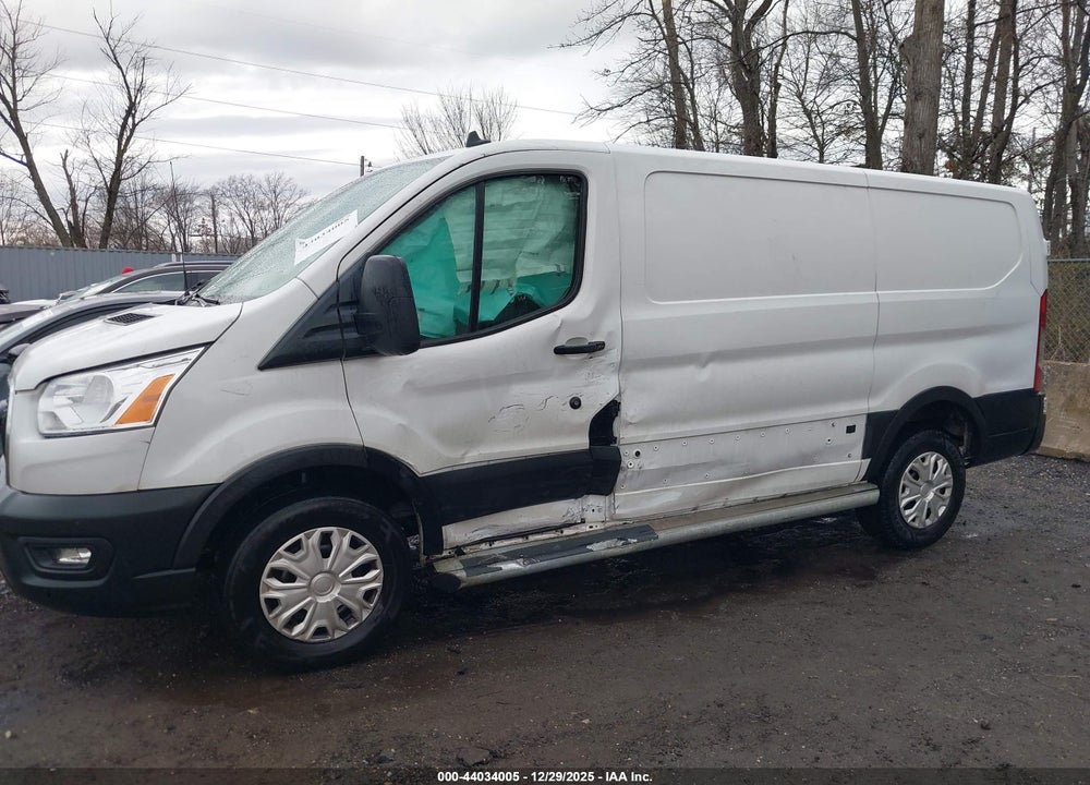 2022 FORD TRANSIT-250 VIN: 1FTBR1Y89NKA15218