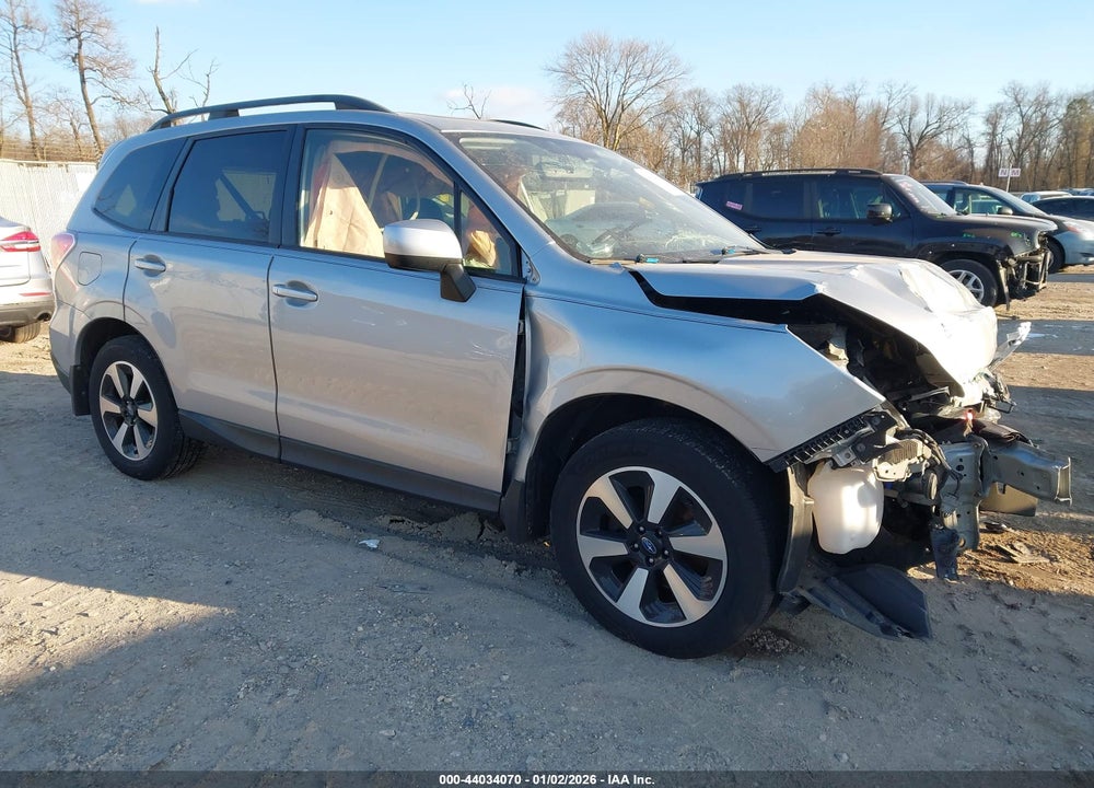 2017 SUBARU FORESTER 2.5I PREMIUM VIN: JF2SJAEC4HH434192