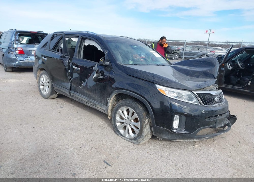 2014 KIA SORENTO EX V6 VIN: 5XYKU4A76EG532211